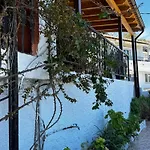 Xara House